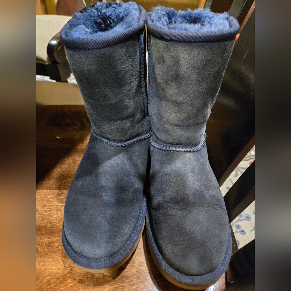 Ugg Winter Boots - Picture 4 of 5